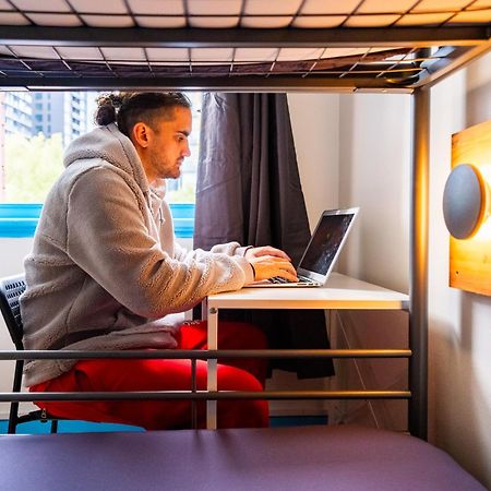 Mad Monkey Melbourne Hostel Екстериор снимка